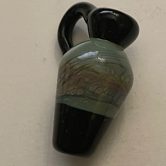 Lampwork glass pitcher bead - Picture 1 of 6